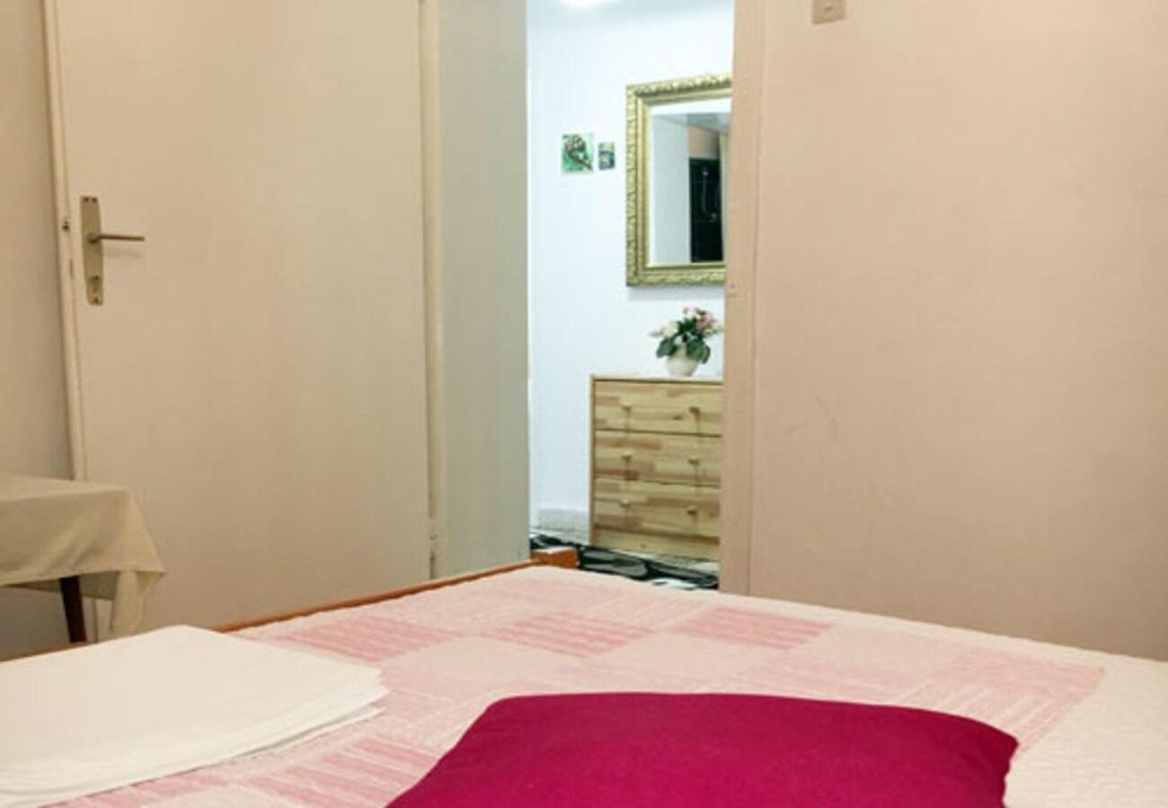 Apartments And Rooms Tomo 1 - At The Beach Zaostrog Εξωτερικό φωτογραφία