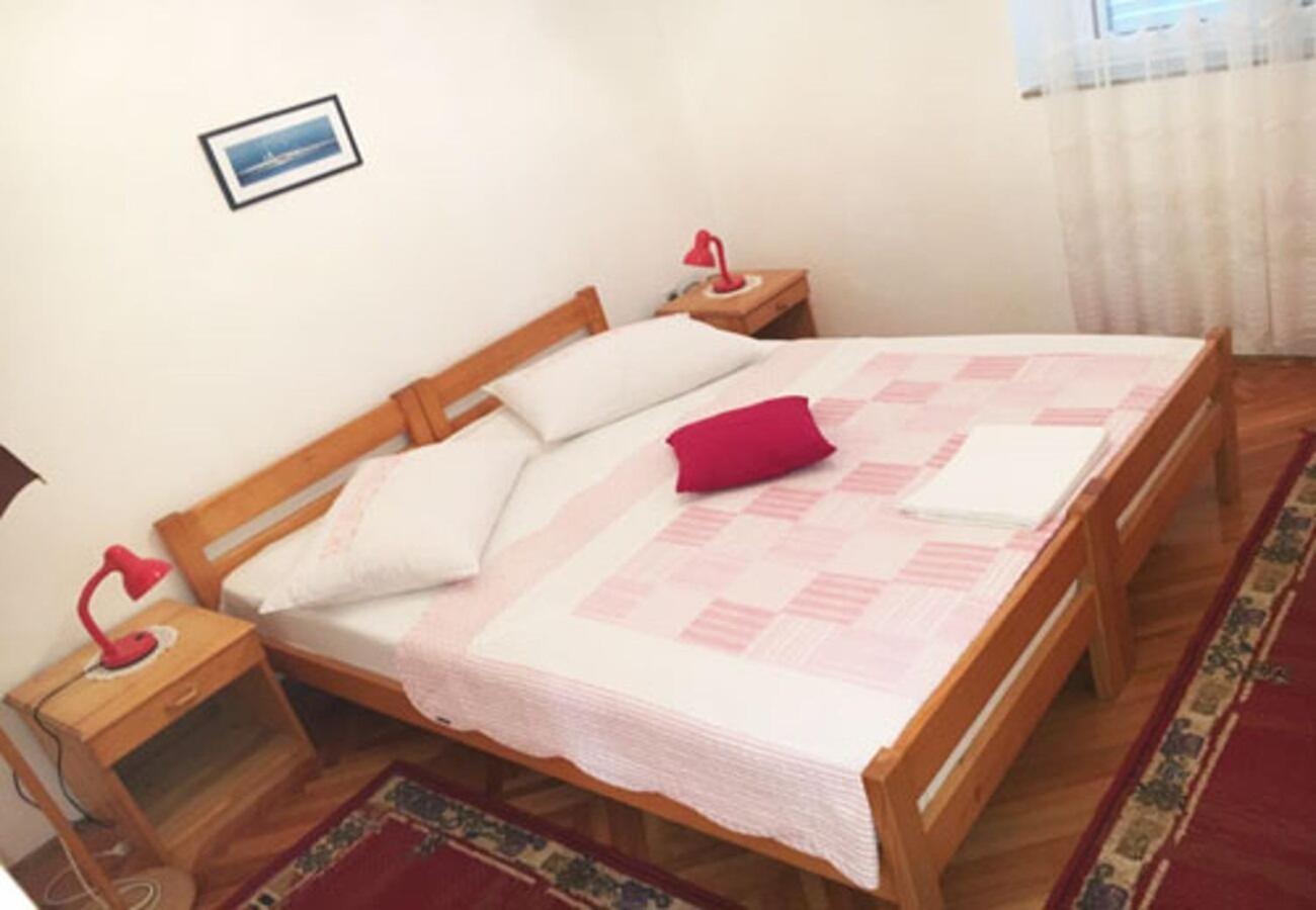 Apartments And Rooms Tomo 1 - At The Beach Zaostrog Εξωτερικό φωτογραφία