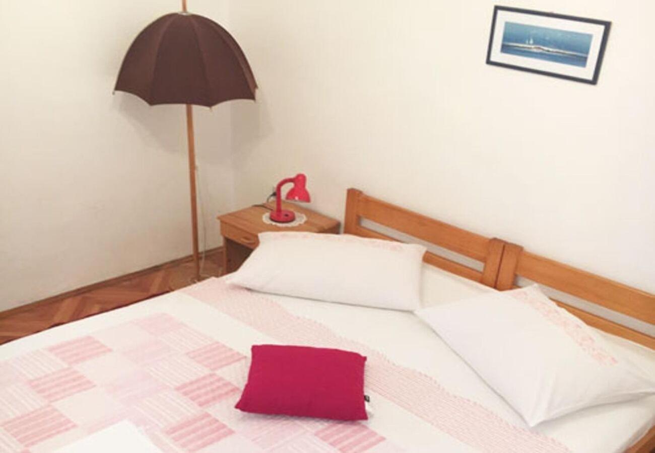 Apartments And Rooms Tomo 1 - At The Beach Zaostrog Εξωτερικό φωτογραφία