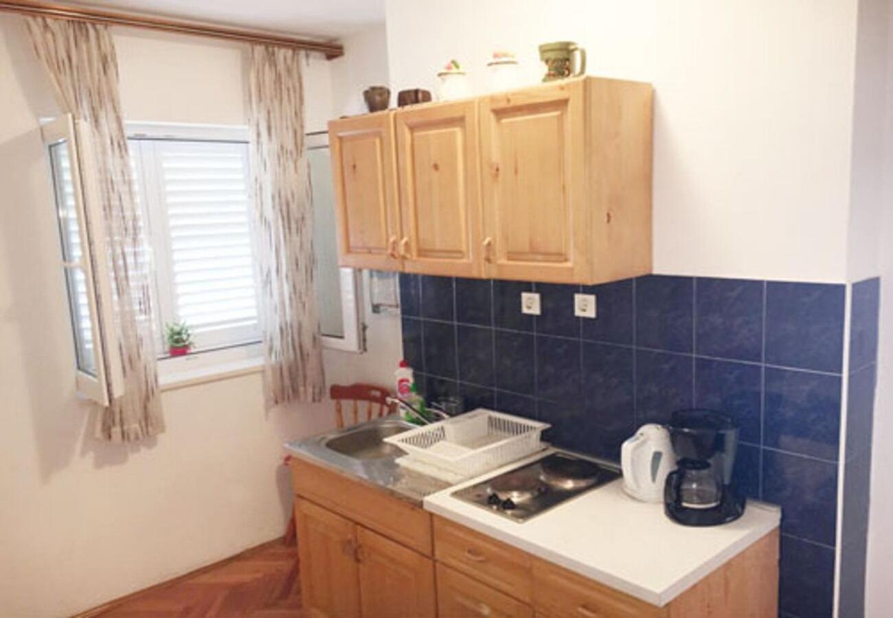Apartments And Rooms Tomo 1 - At The Beach Zaostrog Εξωτερικό φωτογραφία