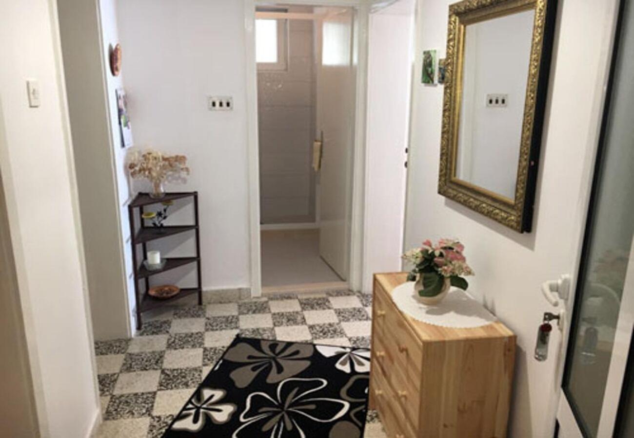Apartments And Rooms Tomo 1 - At The Beach Zaostrog Εξωτερικό φωτογραφία